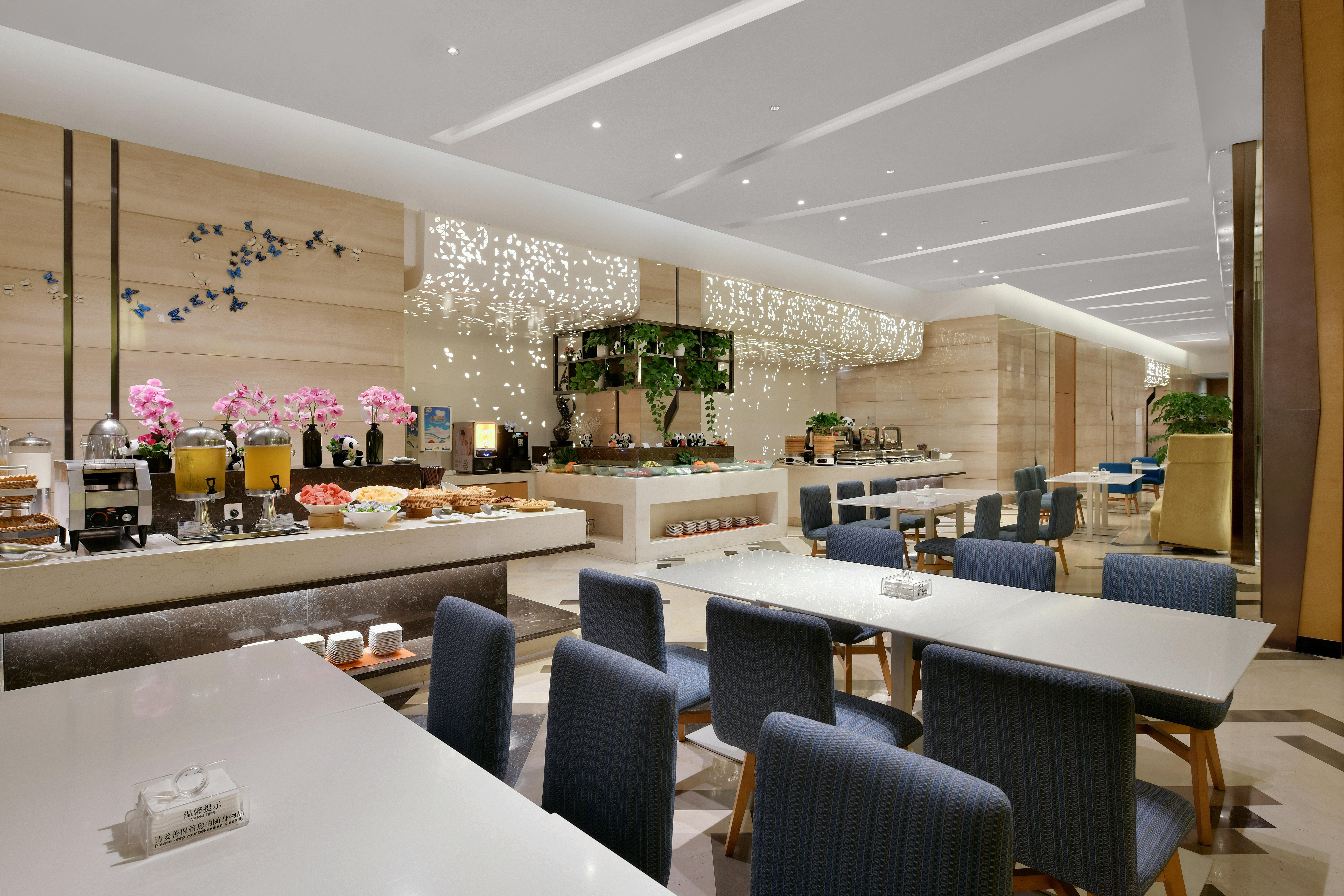 Holiday Inn Express Chengdu Huanhuaxi By Ihg-Near Jinsha Site Musem,Near Wuhou Temple Museum,Welcome Drinks,Free Gym,Free Self-Service Laundry Esterno foto