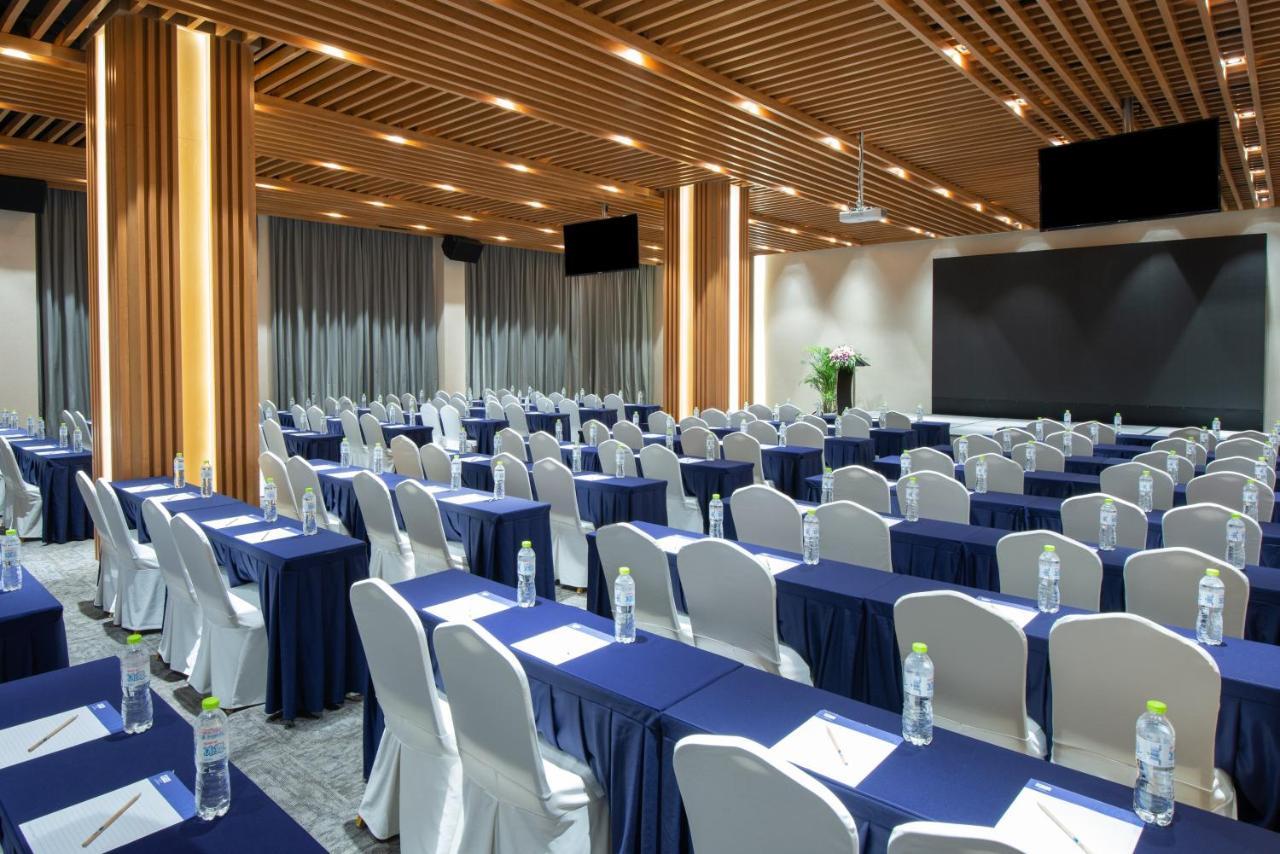 Holiday Inn Express Chengdu Huanhuaxi By Ihg-Near Jinsha Site Musem,Near Wuhou Temple Museum,Welcome Drinks,Free Gym,Free Self-Service Laundry Esterno foto