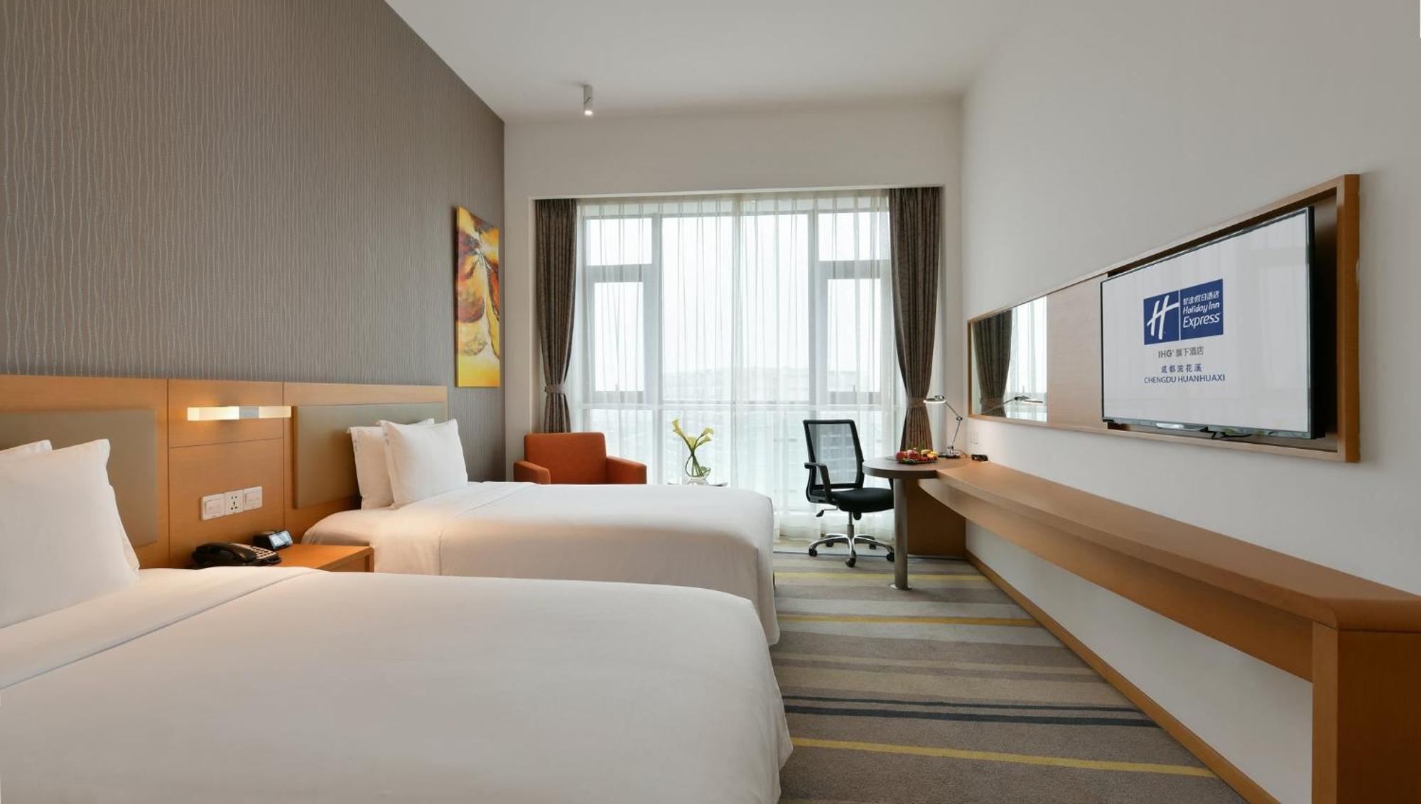 Holiday Inn Express Chengdu Huanhuaxi By Ihg-Near Jinsha Site Musem,Near Wuhou Temple Museum,Welcome Drinks,Free Gym,Free Self-Service Laundry Esterno foto