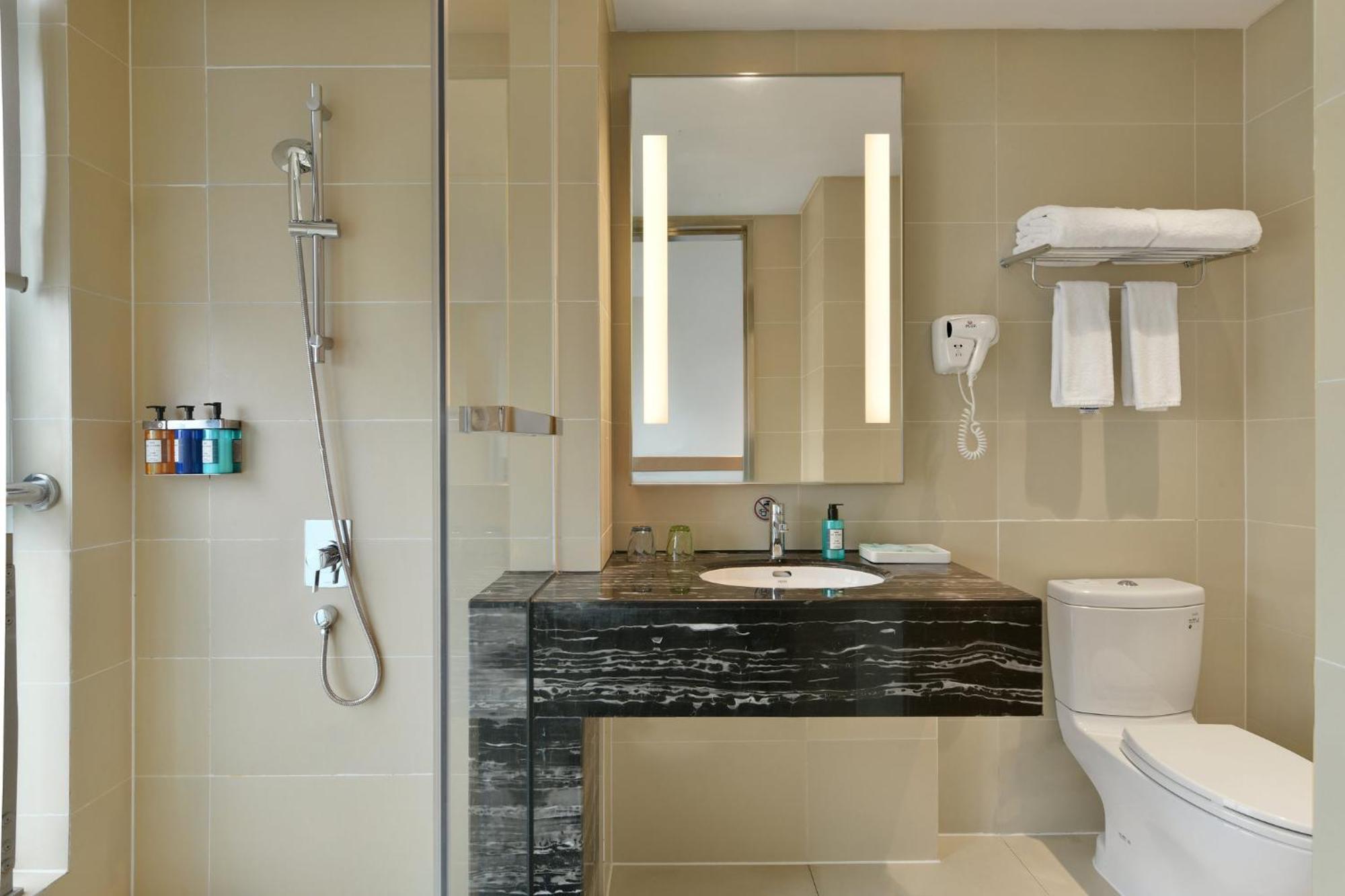 Holiday Inn Express Chengdu Huanhuaxi By Ihg-Near Jinsha Site Musem,Near Wuhou Temple Museum,Welcome Drinks,Free Gym,Free Self-Service Laundry Esterno foto