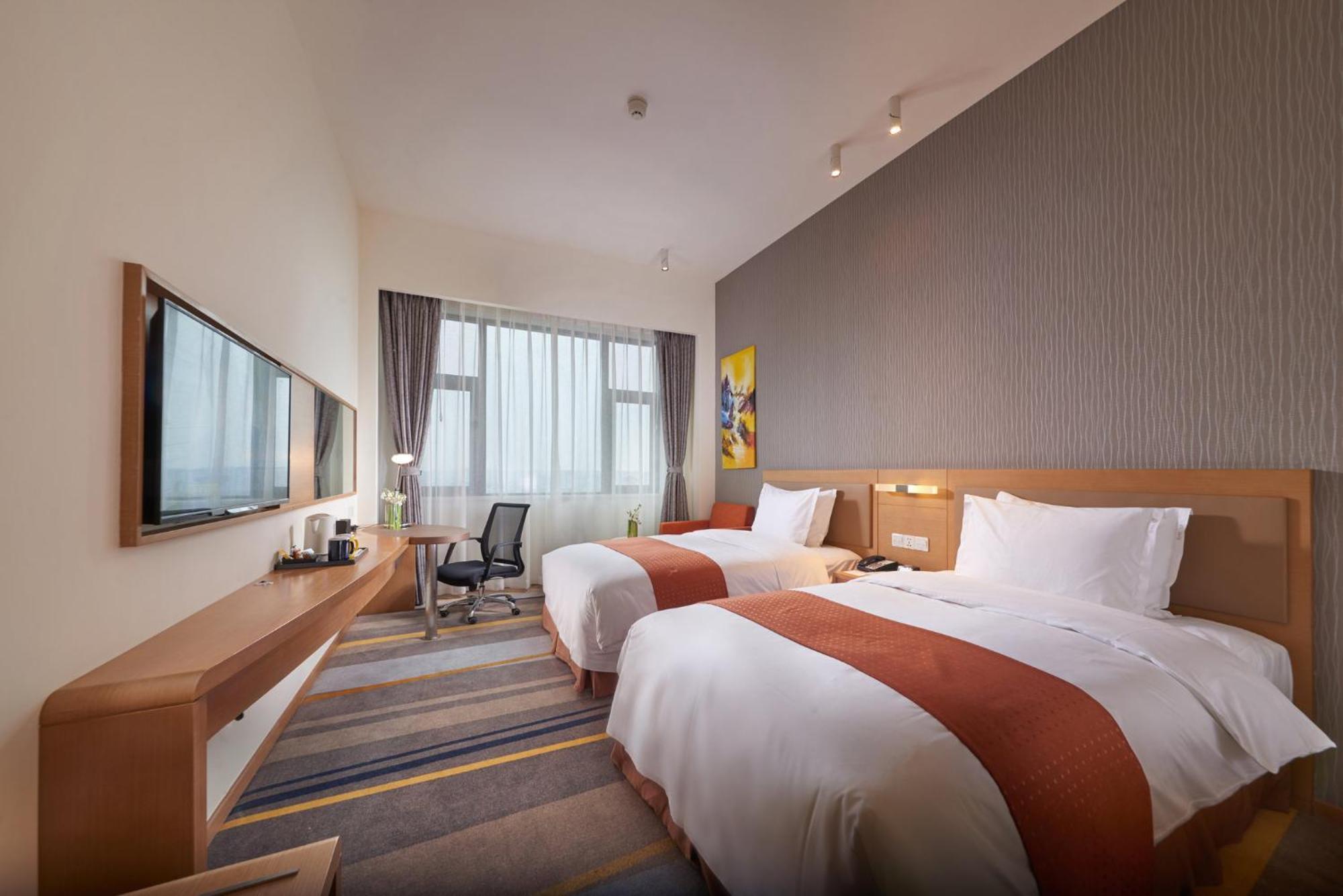 Holiday Inn Express Chengdu Huanhuaxi By Ihg-Near Jinsha Site Musem,Near Wuhou Temple Museum,Welcome Drinks,Free Gym,Free Self-Service Laundry Esterno foto